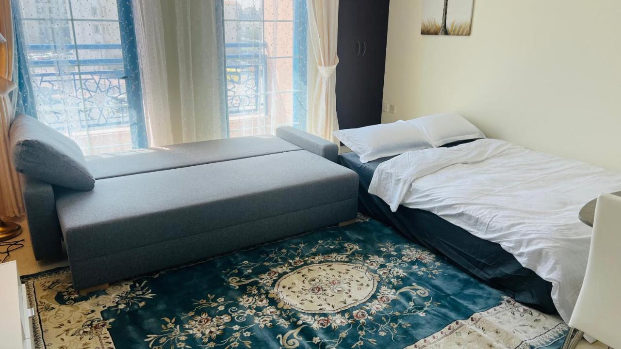 Newly Furnished Cozy One Bed Room Apartment 2 Bathroom City View Dubai Esterno foto