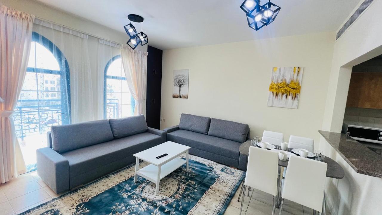 Newly Furnished Cozy One Bed Room Apartment 2 Bathroom City View Dubai Esterno foto