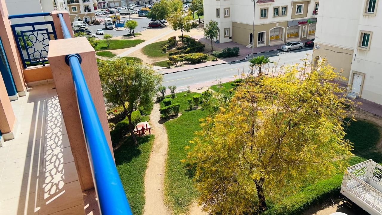 Newly Furnished Cozy One Bed Room Apartment 2 Bathroom City View Dubai Esterno foto