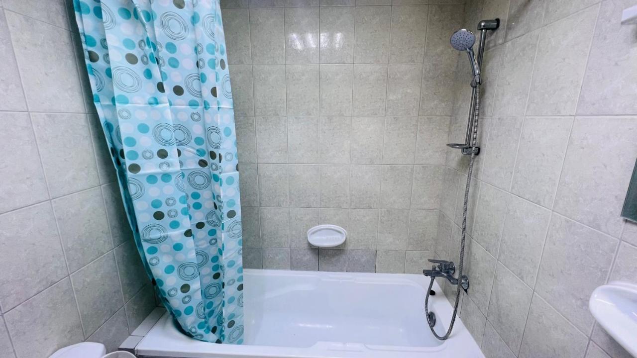 Newly Furnished Cozy One Bed Room Apartment 2 Bathroom City View Dubai Esterno foto